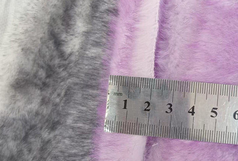 700g Zesílená 165cm duhová norková látka imitující liščí kožešinu vhodná na kabáty/panenky/domácí deky 700g Zesílená 165cm duhová norková látka imitující liščí kožešinu vhodná na kabáty/panenky/domácí deky